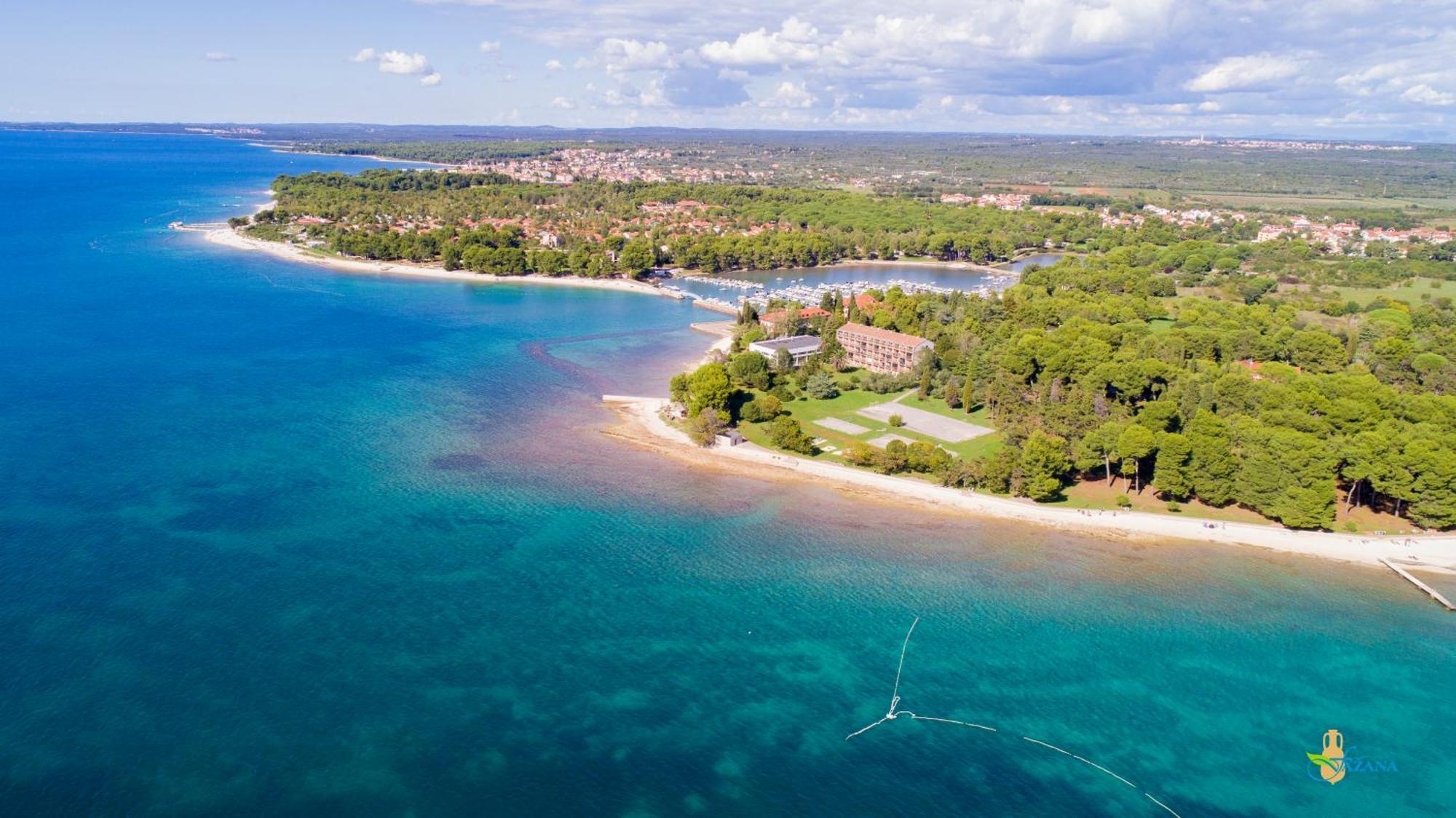 Villa Andrija Family Dream With Heated Pool At The Sea With Beautiful Garden, Outside Cinema And Kids Playground Fažana Eksteriør billede