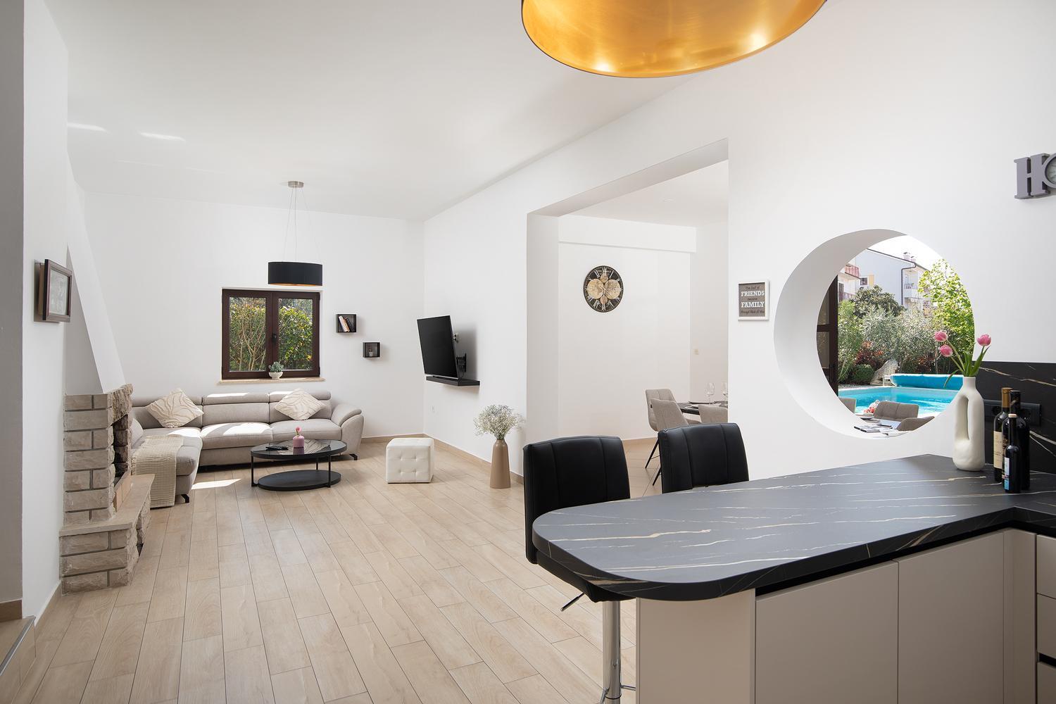 Villa Andrija Family Dream With Heated Pool At The Sea With Beautiful Garden, Outside Cinema And Kids Playground Fažana Eksteriør billede