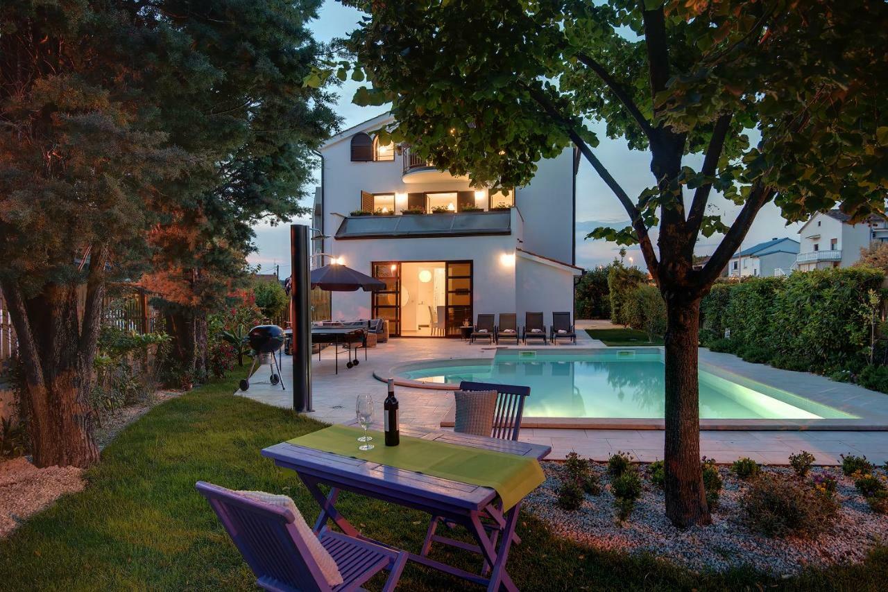 Villa Andrija Family Dream With Heated Pool At The Sea With Beautiful Garden, Outside Cinema And Kids Playground Fažana Eksteriør billede