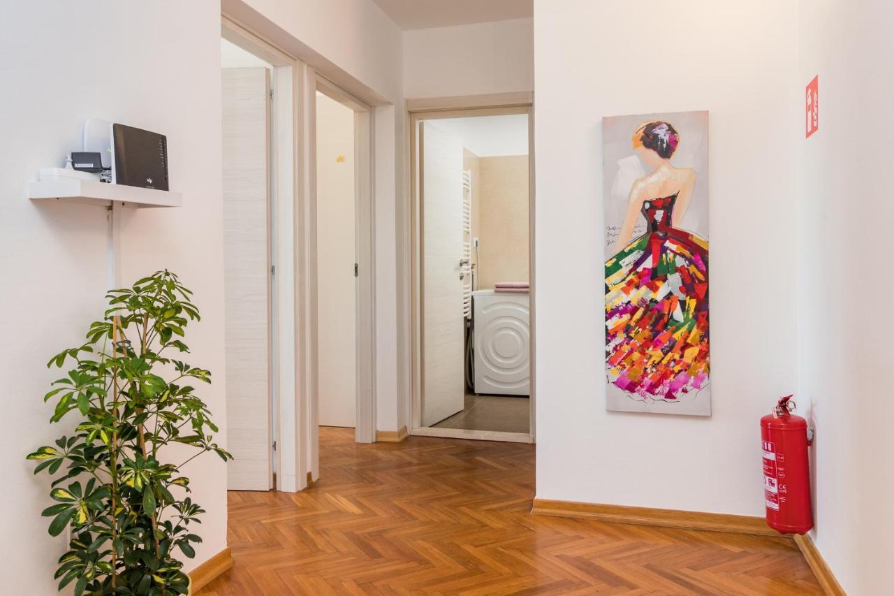 Villa Andrija Family Dream With Heated Pool At The Sea With Beautiful Garden, Outside Cinema And Kids Playground Fažana Eksteriør billede